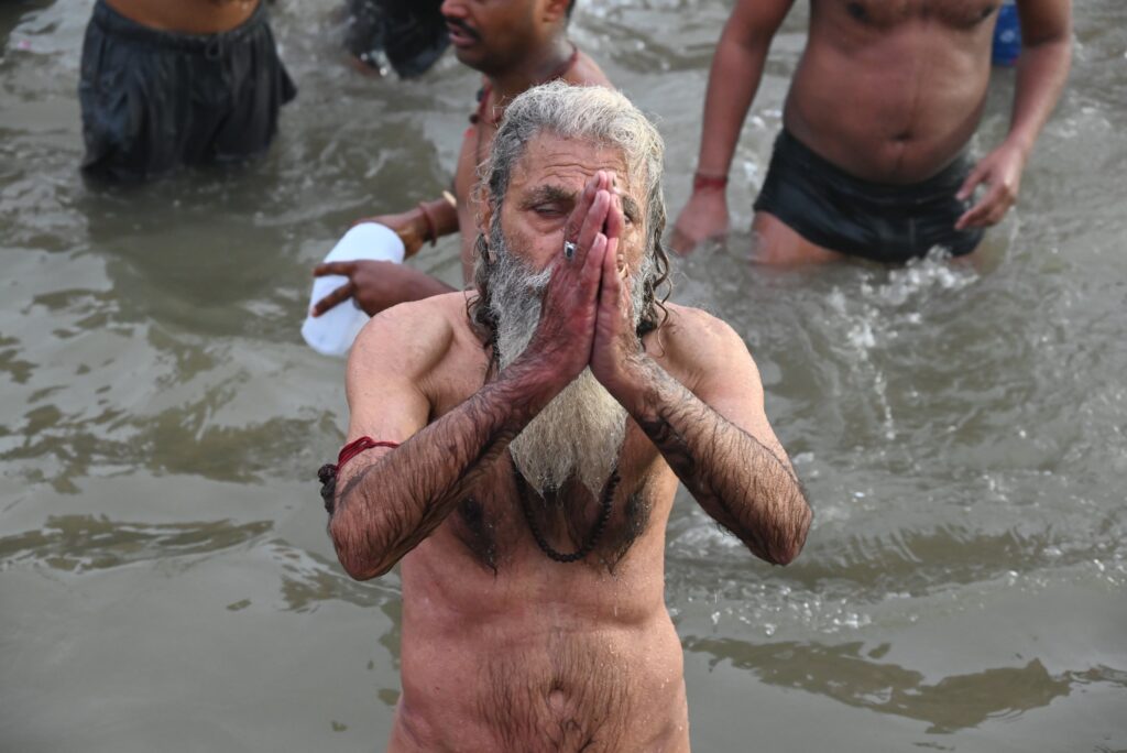 गंगा सागर में पुण्य स्नान