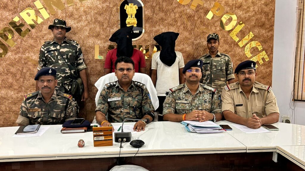 दो उग्रवादी गिरफ्तार