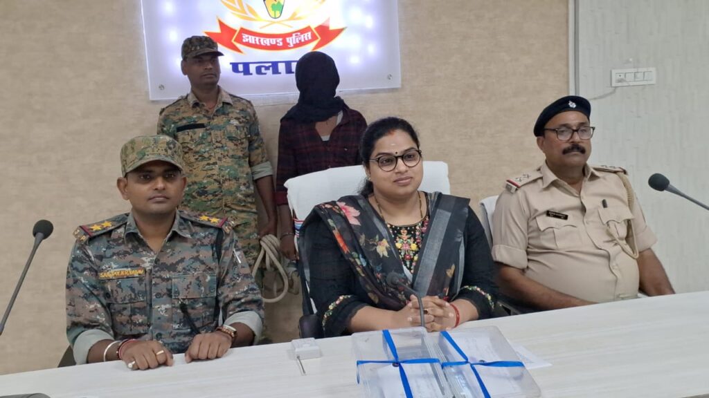 पत्नी ने करायी सरफराज की हत्या