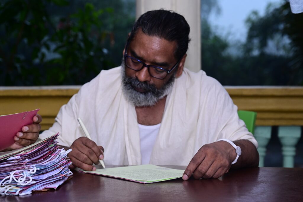 मुख्यमंत्री हेमंत सोरेन