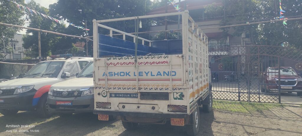 शराब की स्मगलिंग गाड़ी जब्‍त