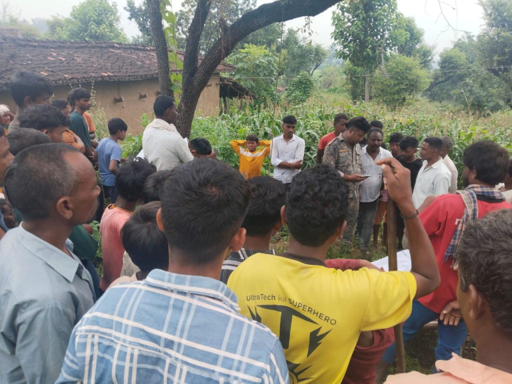 पति ने की खुदकुशी