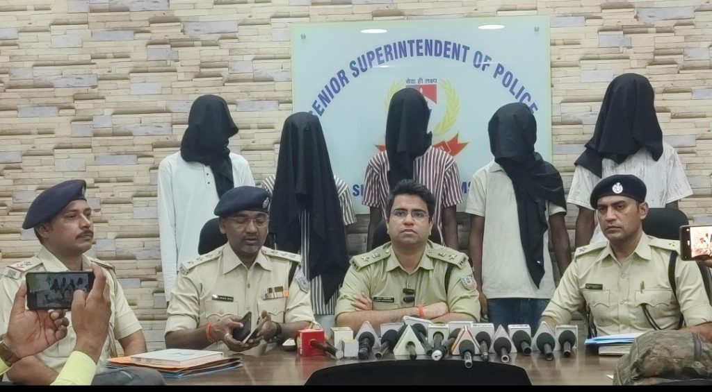 बाइक चोर गिरफ्तार