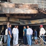 कपड़ा दुकान और रेस्ट्रोरेंट में लगी आग