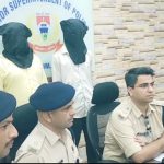 चाचा भतीजा हथियार के साथ गिरफ्तार