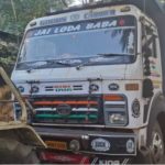 दो हाईवा जब्त