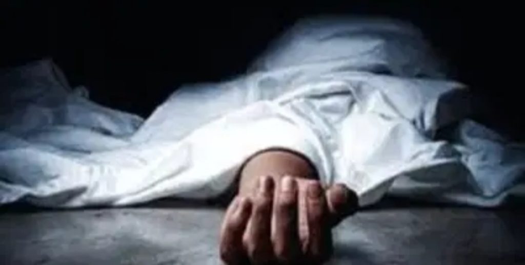 बुजूर्ग महिला की हत्या