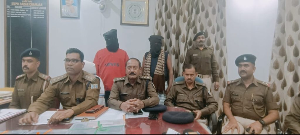 दो गिरफ्तार