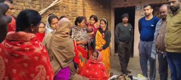 हाथी ने तीन को कुचला, दो की मौत