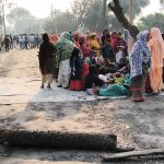 आक्रोशित लोगों ने किया सडक जाम