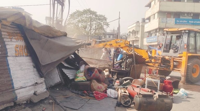 अतिक्रमण अभियान