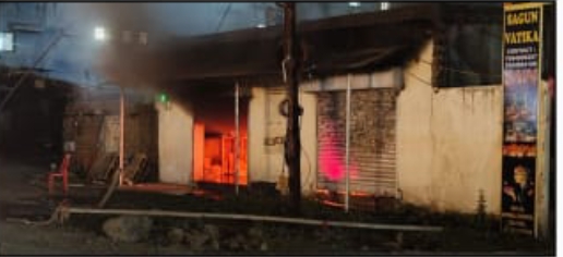 आग लगने से आरओ प्लांट जलकर खाक 01