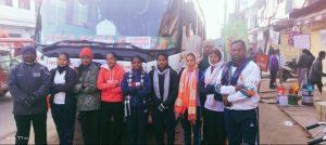 खिलाड़ीलातेहार रवाना