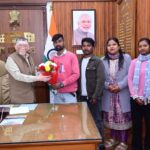 आदिवासी छात्र संघ के प्रतिनिधिमंडल ने राज्यपाल से की मुलाकात