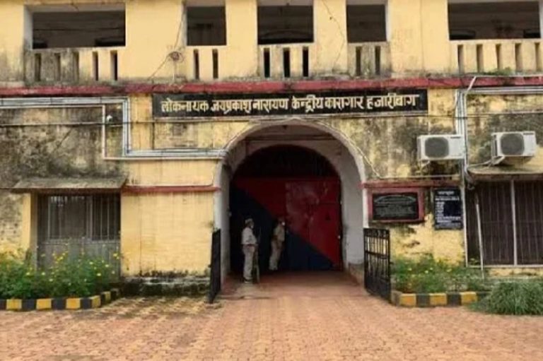 छापेमारी जारी