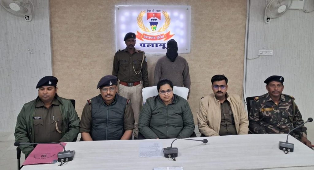 तस्कर गिरफ्तार