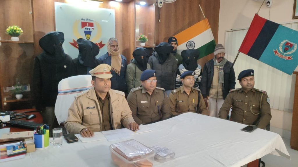 ब्राउन शुगर के साथ पांच तस्कर गिरफ्तार