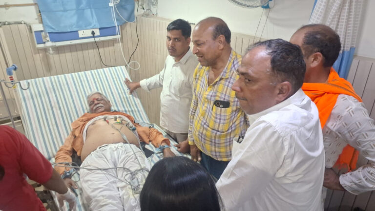 चक्कर खाकर गिरे पलामू सांसद