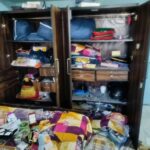 चोरों ने लाखों के गहने और कीमती सामान उड़ाए