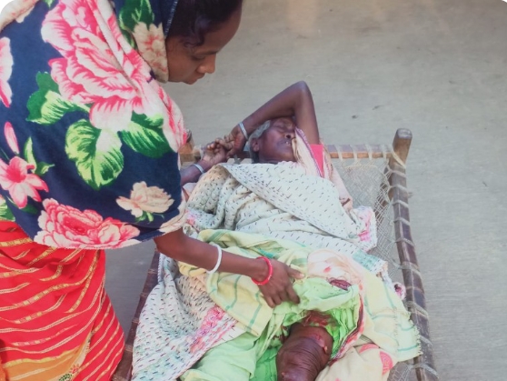 हाथी के हमले से घायल वृद्धा की मौत 01