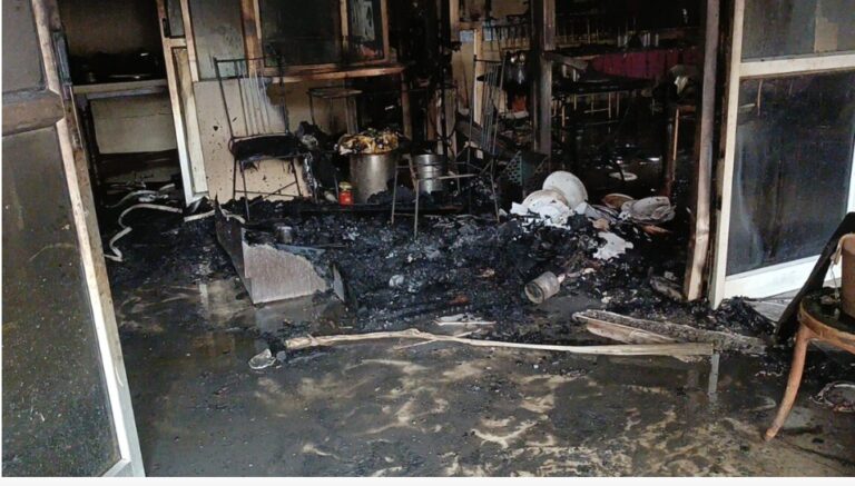 रेस्टोरेंट में भीषण आग