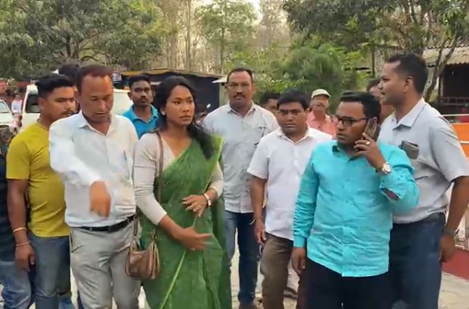 स्वप्ना बर्मन के पिता का निधन