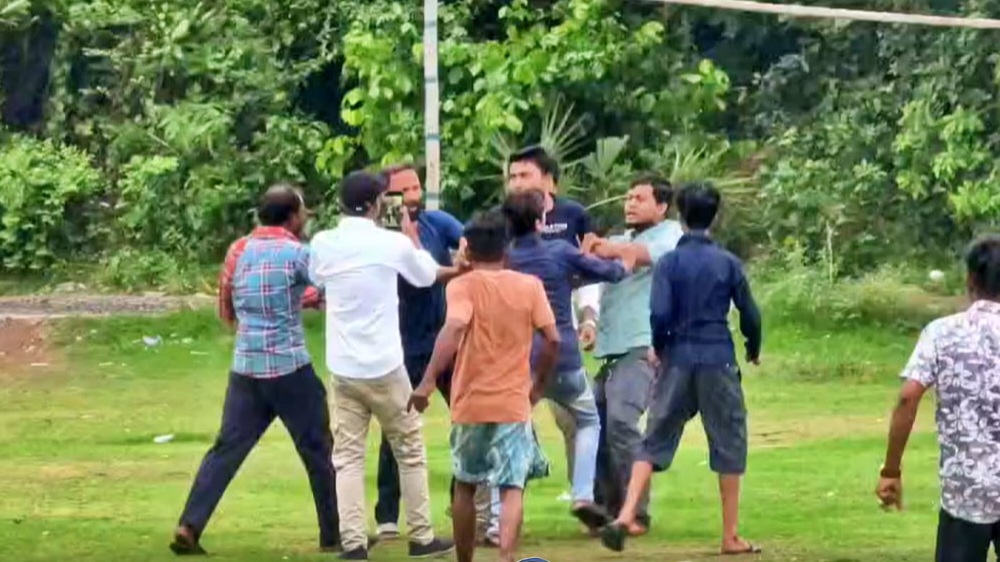 आईएसएफ और तृणमूल कार्यकर्ताओं में झड़प हाथापाई तक पहुंचा विवाद 01