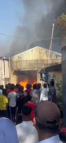 गोदाम में लगी भीषण आग