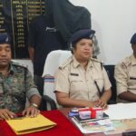 दो युवक गिरफ्तार