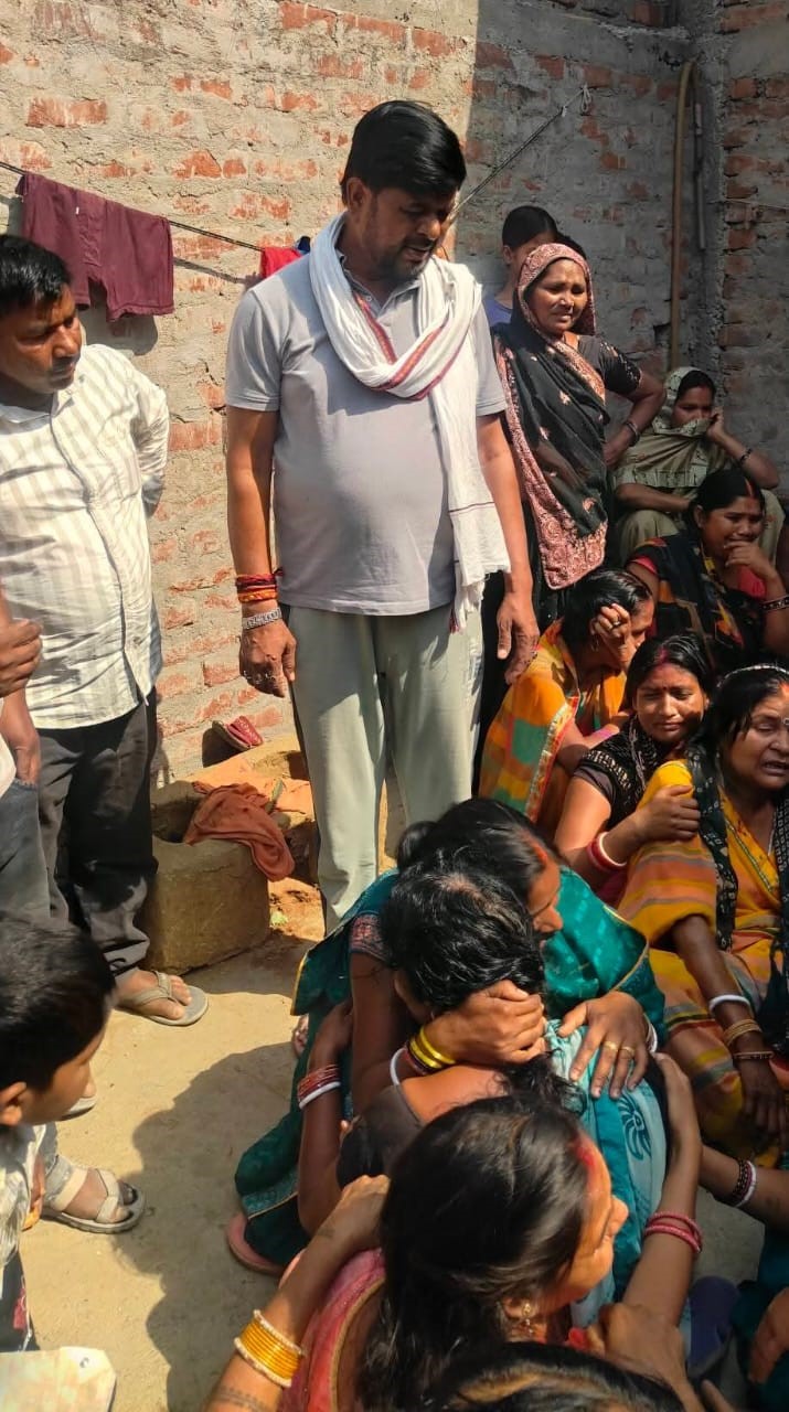 दो युवकों को कुचला