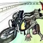 नियंत्रित होकर पलटी मोटरसाइकिल