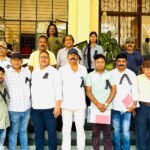 पत्रकारों ने जताया रोष