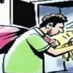 ताला तोड़कर चोरी