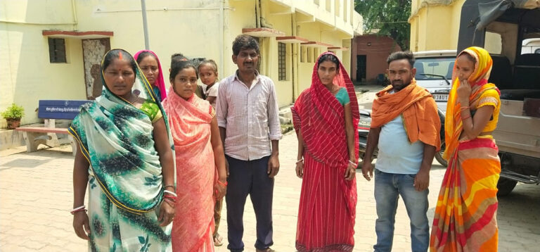 नवविवाहित को पेट्रोल डालकर जलाया