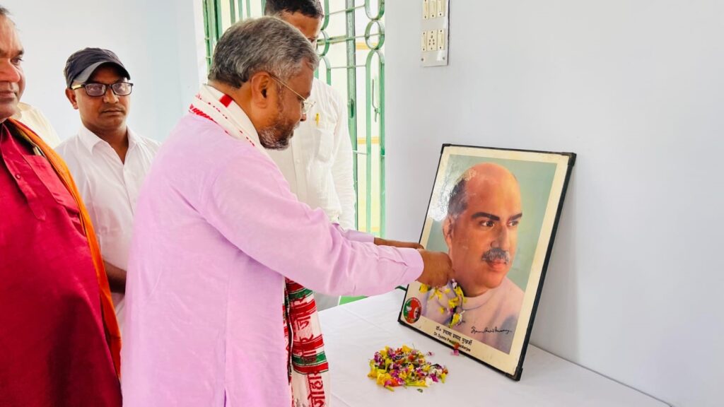 बाबूलाल मरांडी ने डॉ. श्यामा प्रसाद मुखर्जी को भावभीनी श्रद्धांजलि