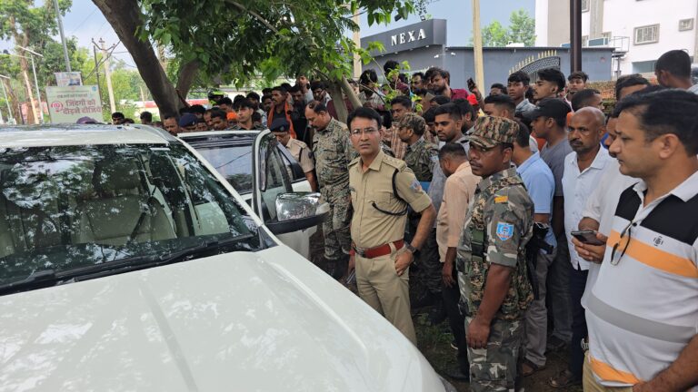 एसपी आवास के सामने दिनदहाड़े हत्या