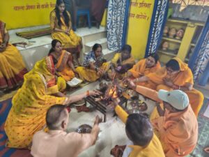 गायत्री महामंत्र जाप और दीपयज्ञ का आयोजन