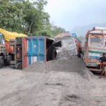 छह वाहनों के बीच आपस में टक्कर
