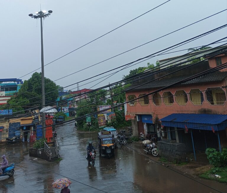 भारी बारिश की चेतावनी