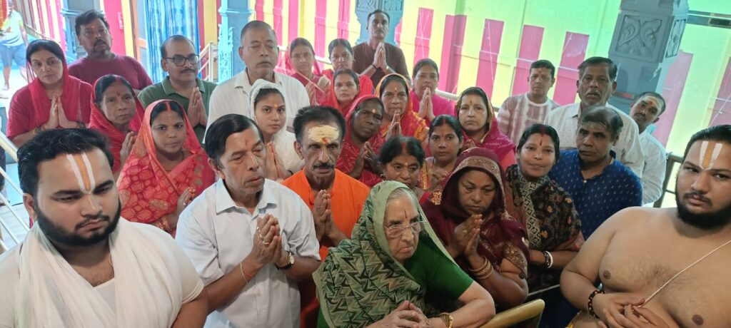 भौमबती अमावस्या पर श्रीलक्ष्मी वेंकटेश्वर मंदिर में विशेष पूजा-अर्चना 01