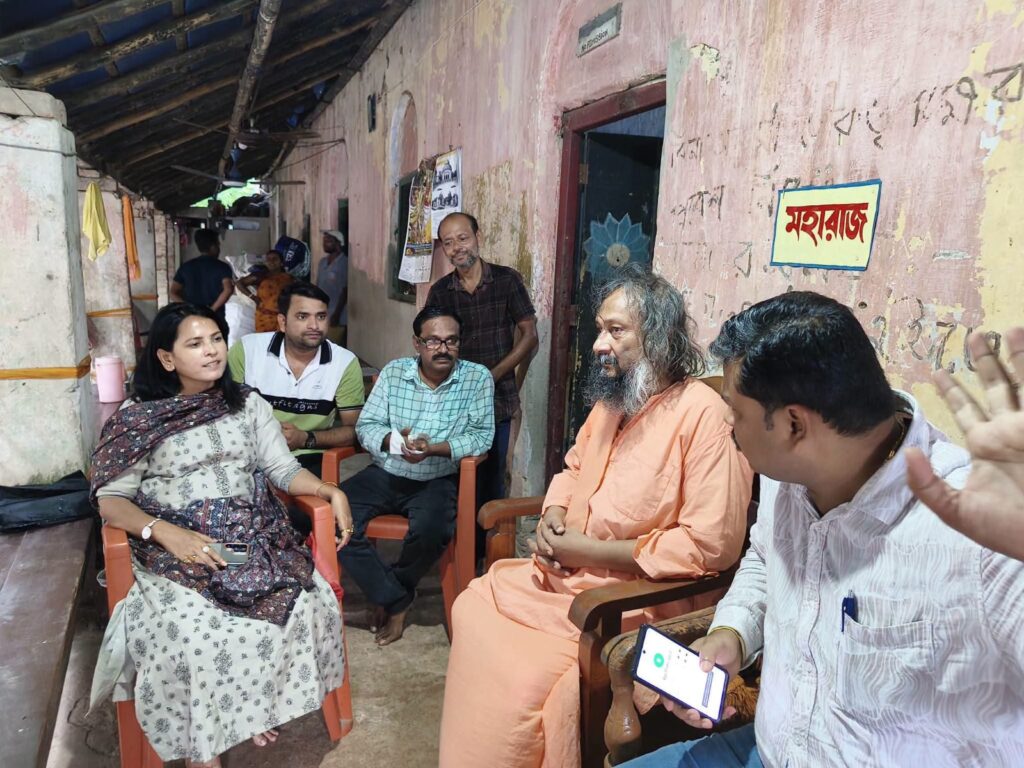 महराज के साथ मंत्री सुमना सरकार की बैठक