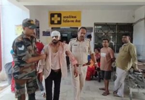 युवक के साथ मारपीट