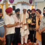 रामगढ़ गुरुद्वारे में भारत के रक्षा राज्य मंत्री संजय सेठ ने माथा टेका 01
