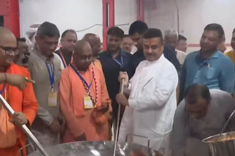 पश्चिम बंगाल के सरकारी स्कूलों में इस्कॉन का मिड डे मील 01