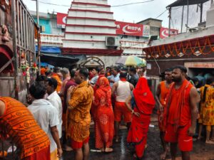 बासुकीनाथ धाम में उमड़ा आस्था का सैलाब