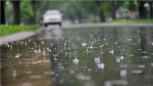 भारी बारिश के आसार