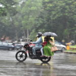भारी बारिश के आसार