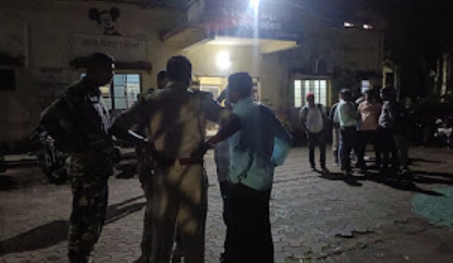 बिजली विभाग की टीम से मारपीट